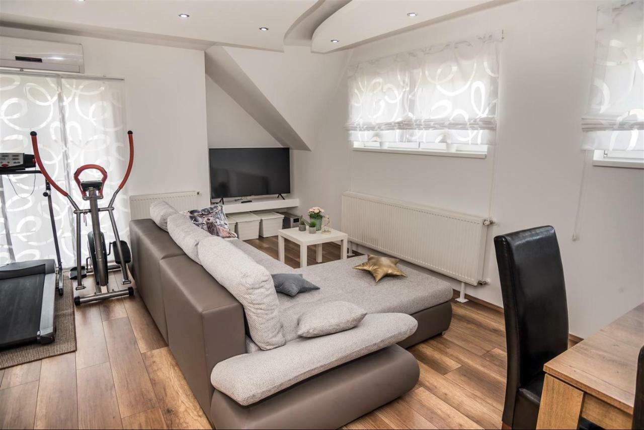 Apartman Hubertus 5* Vagovina Екстериор снимка